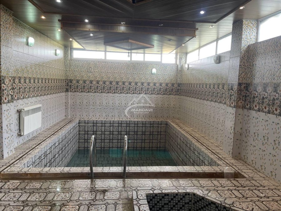 خرید ویلا با استخر داخلی در نور