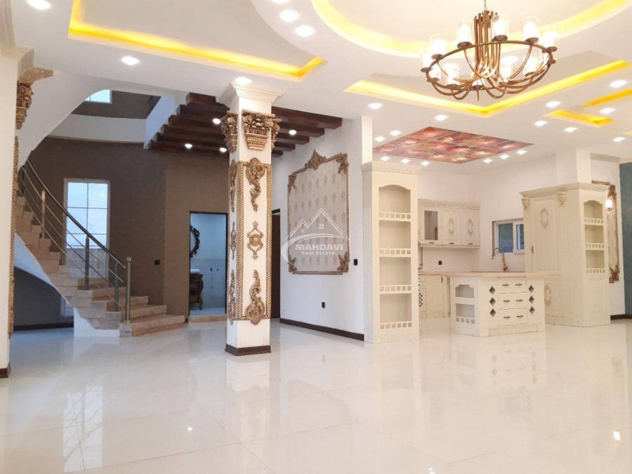 خرید ویلای رومی با استخر در امیرآباد