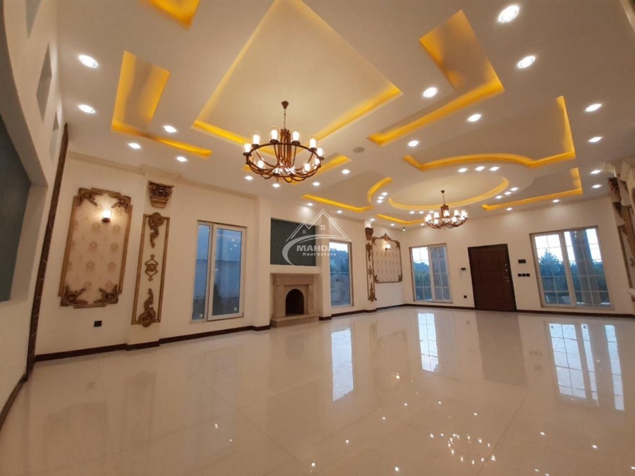 خرید ویلای رومی با استخر در امیرآباد