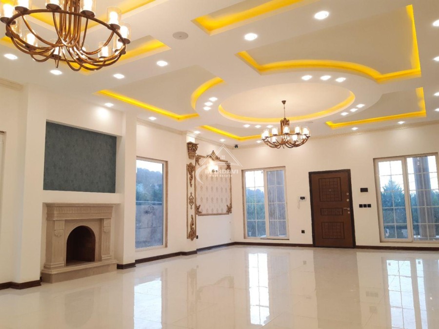 خرید ویلای رومی با استخر در امیرآباد