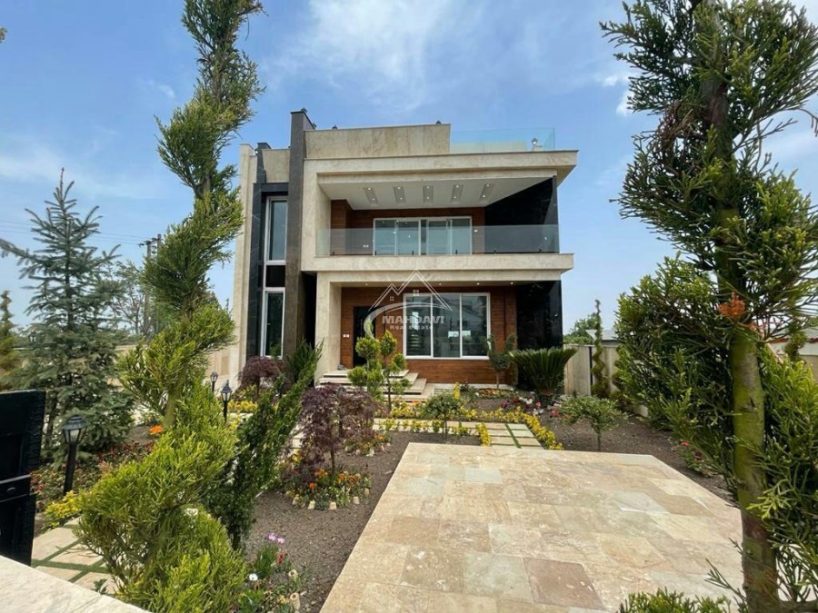 خرید ویلا مدرن ۴ خواب در نور