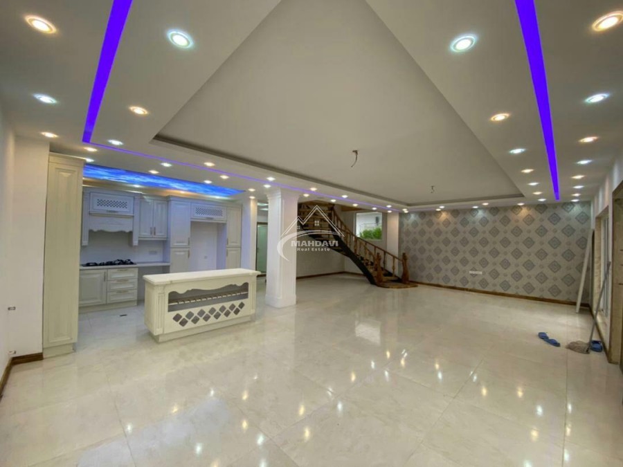 خرید کاخ ویلای شهرکی با جکوزی