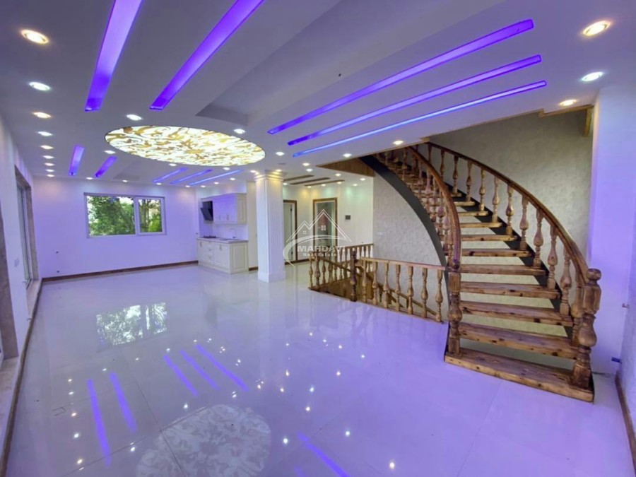 خرید کاخ ویلای شهرکی با جکوزی