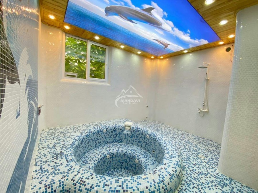 خرید کاخ ویلای شهرکی با جکوزی